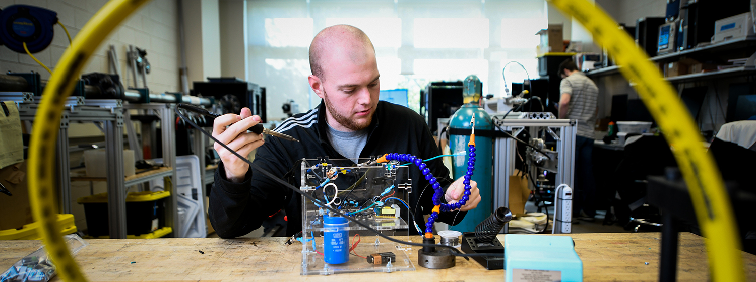 Students work in the BLAST Lab on Centennial Campus. 